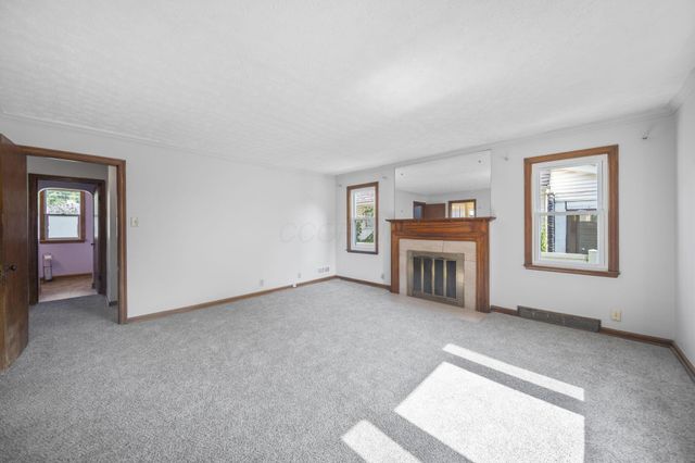 2823 Oaklawn Street, Columbus, OH 43224