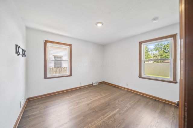 2823 Oaklawn Street, Columbus, OH 43224