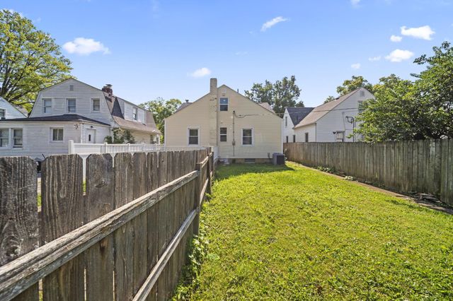2823 Oaklawn Street, Columbus, OH 43224