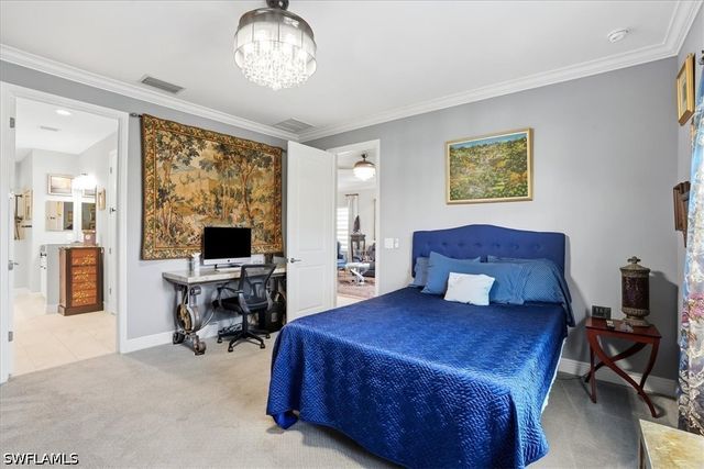 2318 Marquesa CIR, Naples, FL 34112