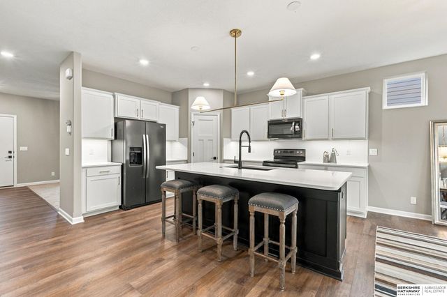 4309 S 214 Street, Omaha, NE 68022