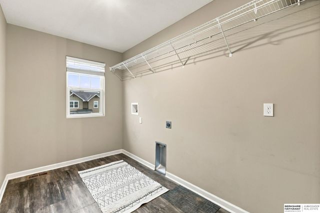 4309 S 214 Street, Omaha, NE 68022