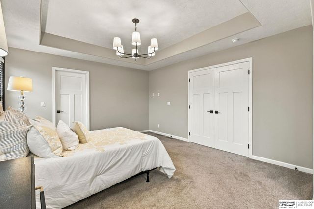 4309 S 214 Street, Omaha, NE 68022