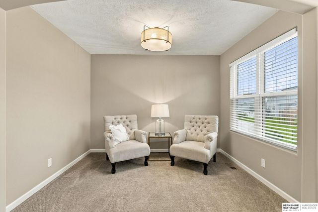 4309 S 214 Street, Omaha, NE 68022