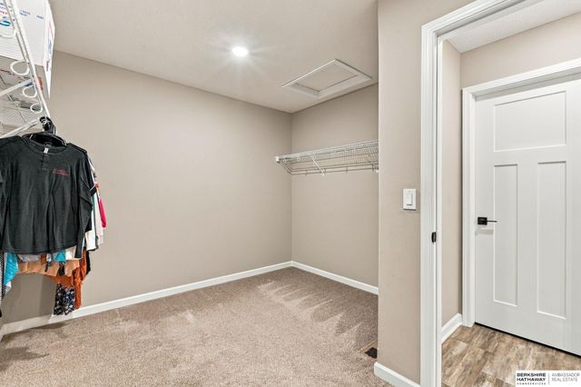 4309 S 214 Street, Omaha, NE 68022