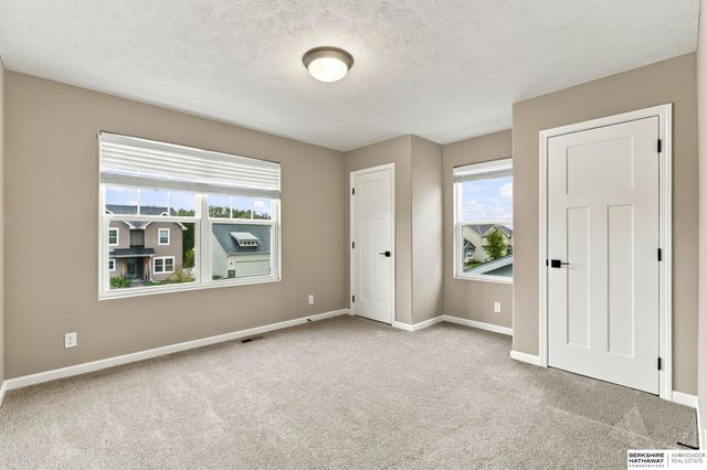 4309 S 214 Street, Omaha, NE 68022