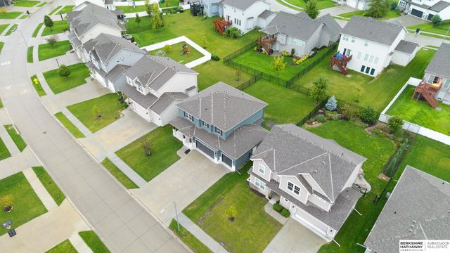 4309 S 214 Street, Omaha, NE 68022
