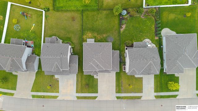 4309 S 214 Street, Omaha, NE 68022