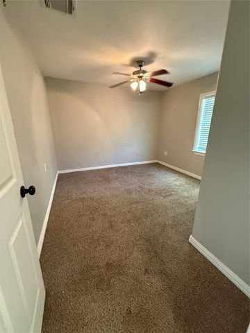 606 W 6th Street, Freeport, TX 77541