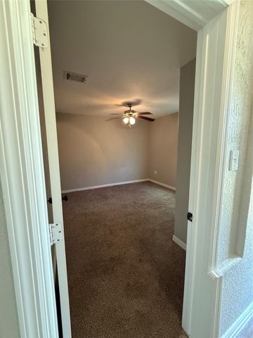 606 W 6th Street, Freeport, TX 77541