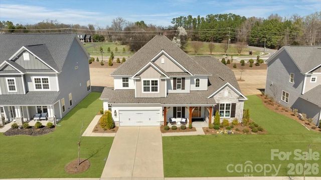 3814 Dahlia Drive, Harrisburg, NC 28075