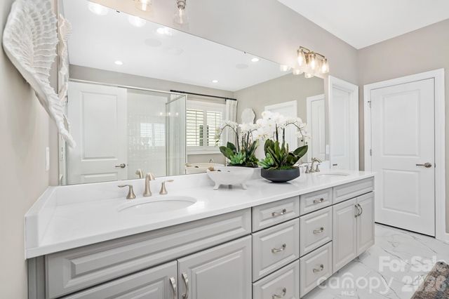 3814 Dahlia Drive, Harrisburg, NC 28075