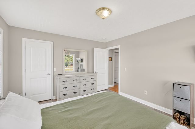 1014 Spire Way Dr, Castalian Springs, TN 37031