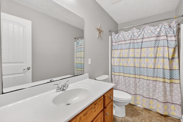 1014 Spire Way Dr, Castalian Springs, TN 37031