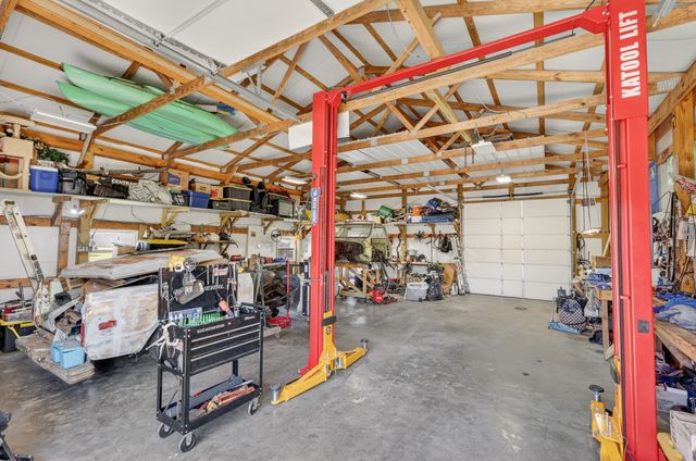 1014 Spire Way Dr, Castalian Springs, TN 37031