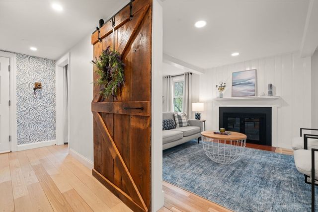 40 Mohawk Dr., Acton, MA 01720