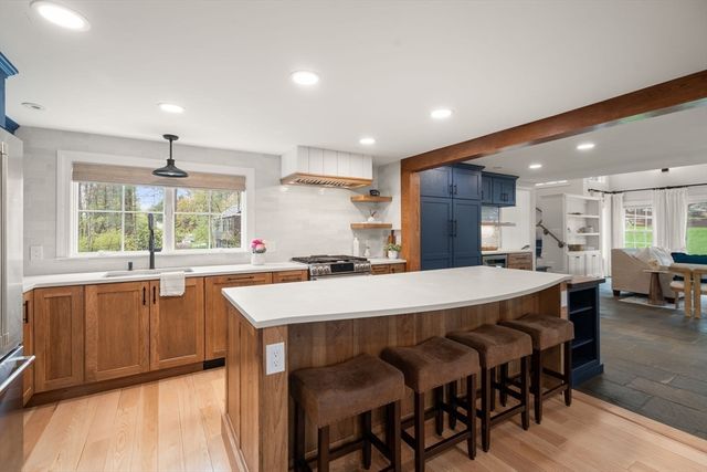 40 Mohawk Dr., Acton, MA 01720