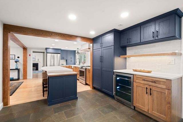 40 Mohawk Dr., Acton, MA 01720