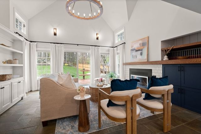 40 Mohawk Dr., Acton, MA 01720