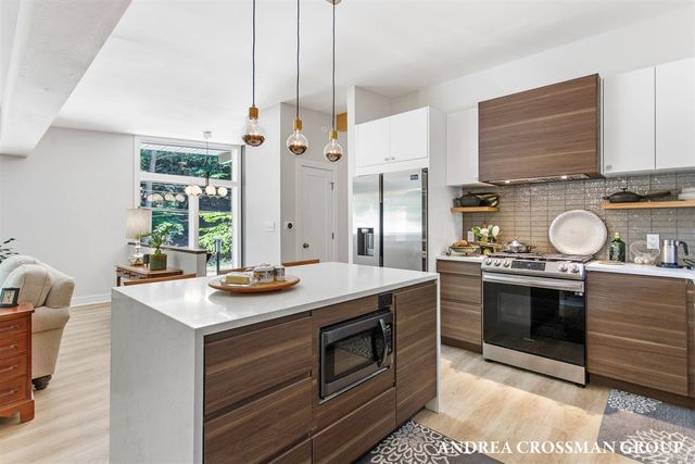 140 Grand Avenue, Grand Haven, MI 49417