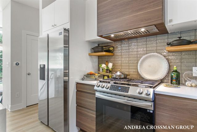 140 Grand Avenue, Grand Haven, MI 49417