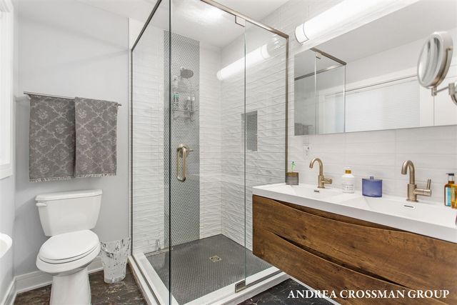 140 Grand Avenue, Grand Haven, MI 49417