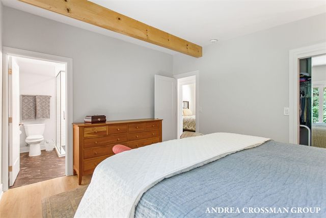 140 Grand Avenue, Grand Haven, MI 49417