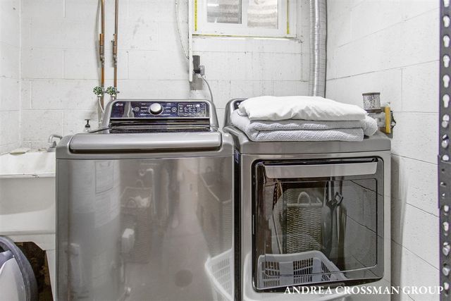 140 Grand Avenue, Grand Haven, MI 49417