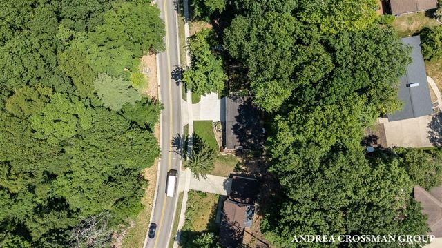 140 Grand Avenue, Grand Haven, MI 49417