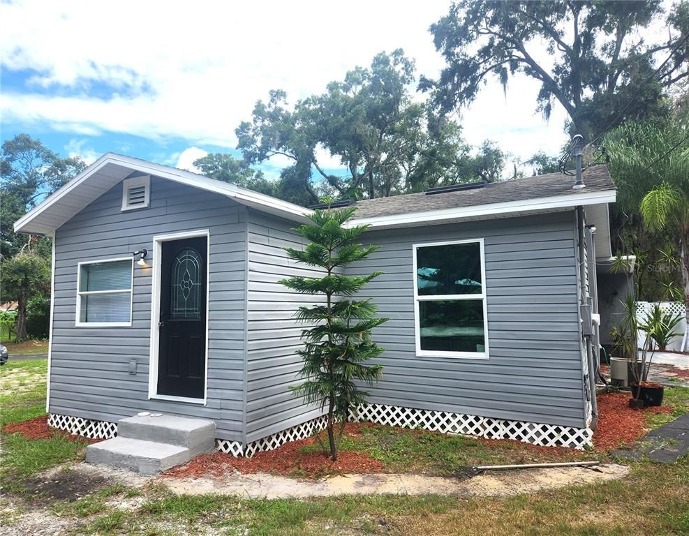 1104 E ALSOBROOK STREET, Plant City, FL 33563