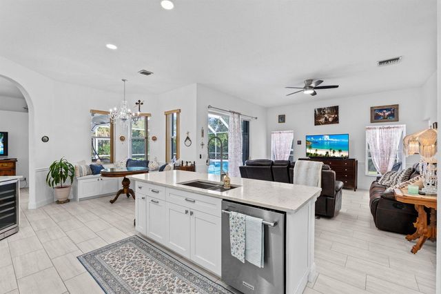 16685 63 Road N, Loxahatchee, FL 33470