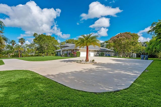 16685 63 Road N, Loxahatchee, FL 33470