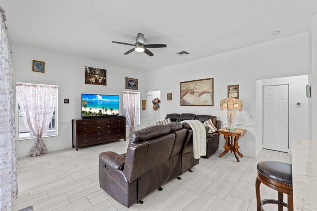 16685 63 Road N, Loxahatchee, FL 33470
