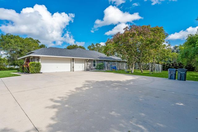 16685 63 Road N, Loxahatchee, FL 33470