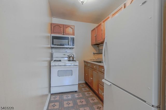 916 Stuyvesant Ave, Irvington Twp., NJ 07111