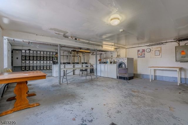 916 Stuyvesant Ave, Irvington Twp., NJ 07111