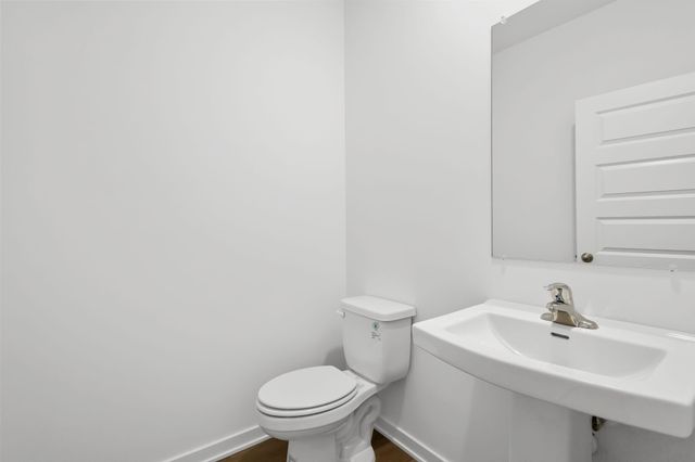 152 Cressmoor Boulevard, Hobart, IN 46342