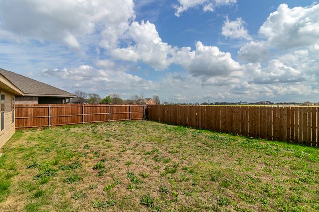 1905 Skylar Lane, Cleburne, TX 76033