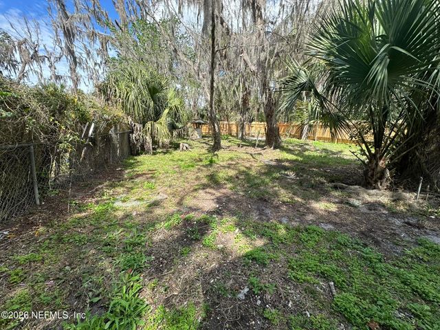 112 PUTNAM Avenue, East Palatka, FL 32131