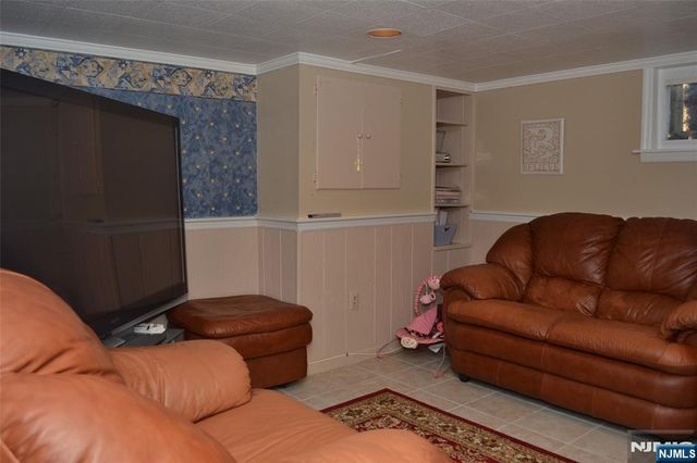 172 Godwin Avenue, Wyckoff, NJ 07481