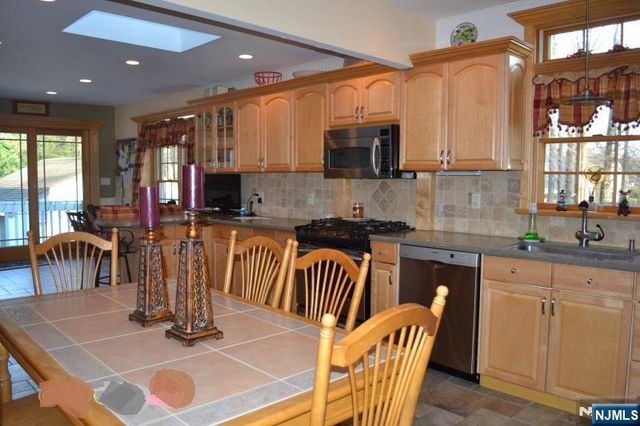 172 Godwin Avenue, Wyckoff, NJ 07481