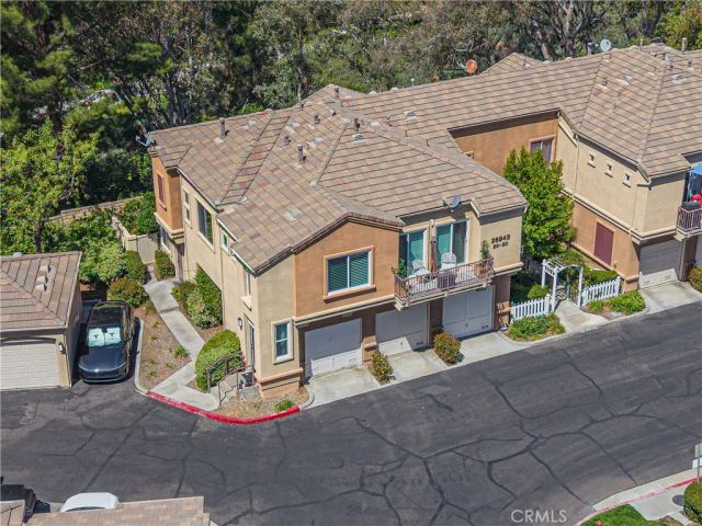 26943 Hillsborough Parkway 25, Valencia, CA 91354