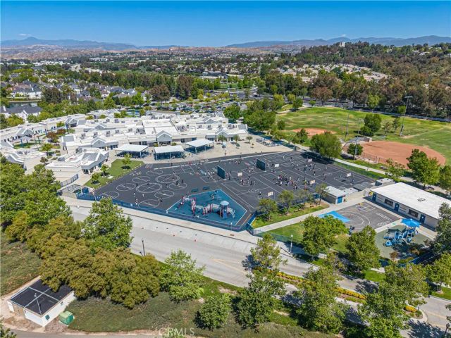 26943 Hillsborough Parkway 25, Valencia, CA 91354