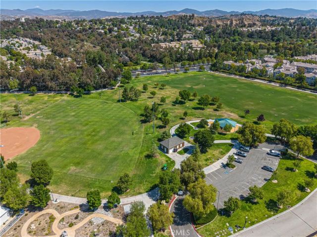 26943 Hillsborough Parkway 25, Valencia, CA 91354