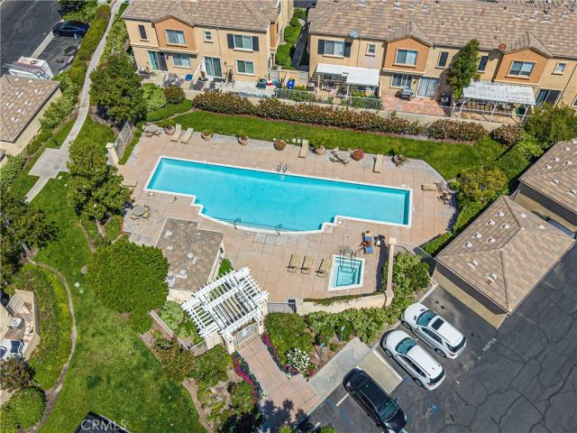26943 Hillsborough Parkway 25, Valencia, CA 91354