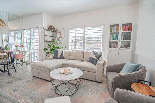 26943 Hillsborough Parkway 25, Valencia, CA 91354