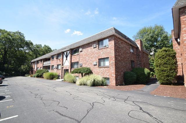 43 Mccormick 52, Stoughton, MA 02072