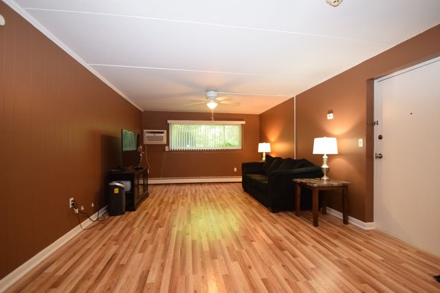 43 Mccormick 52, Stoughton, MA 02072