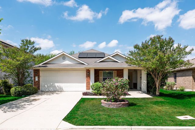 110 S Creekbend DR, Hutto, TX 78634