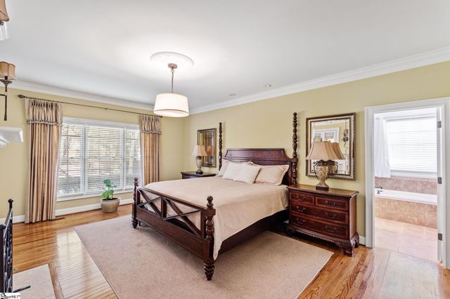 504 Cypress Links Way, Taylors, SC 29687